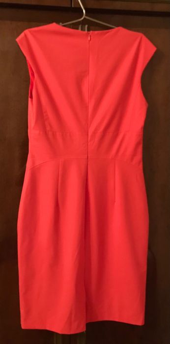 НОВОЕ платье розового цвета