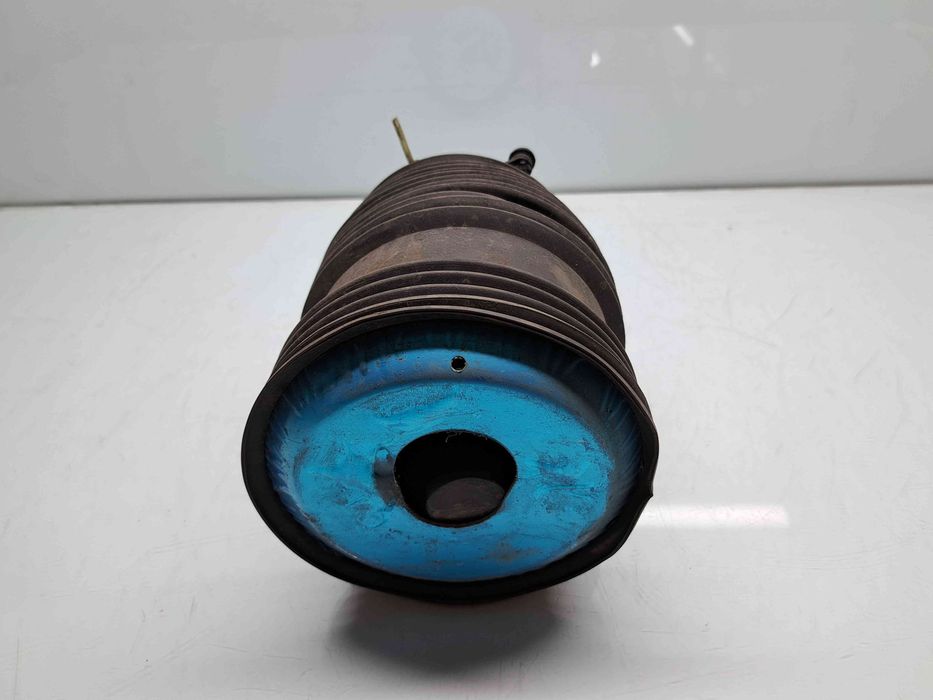 Perna aer dreapta spate Mercedes Clasa C (W205) [Fabr 2014-prezent] OE