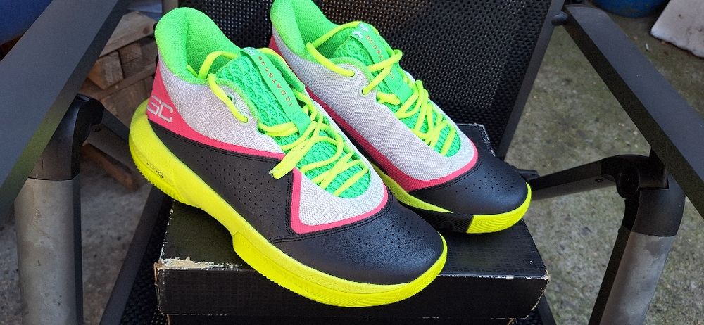 Маратонки Under armor zero 30