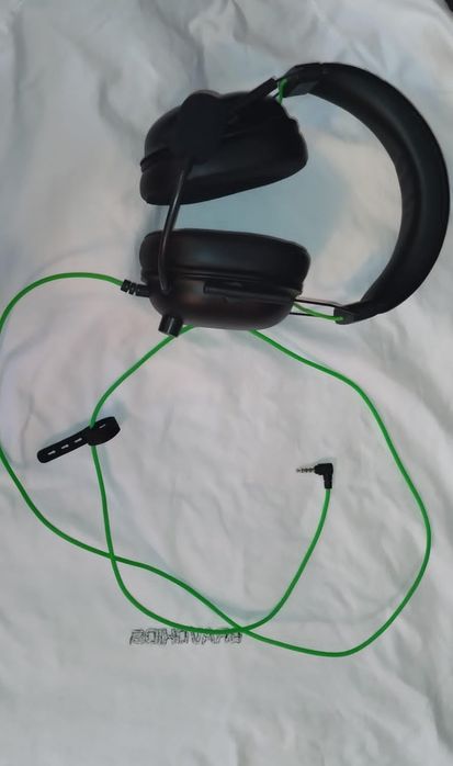 Наушники с микрофоном