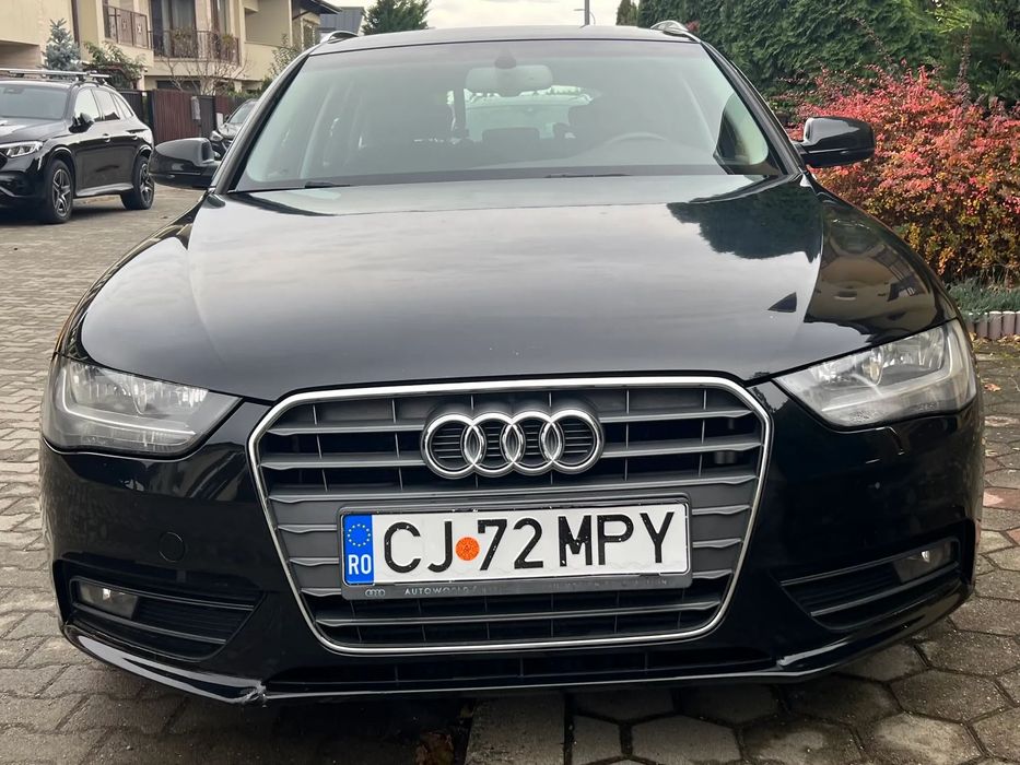 Audi A4 Avant B8.5 Facelift (2012) cutie automată Echipare Ambition