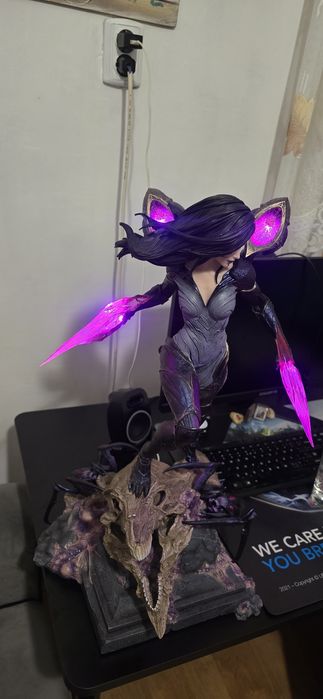 League of legends kai sa оригинална статуя. (фигура)