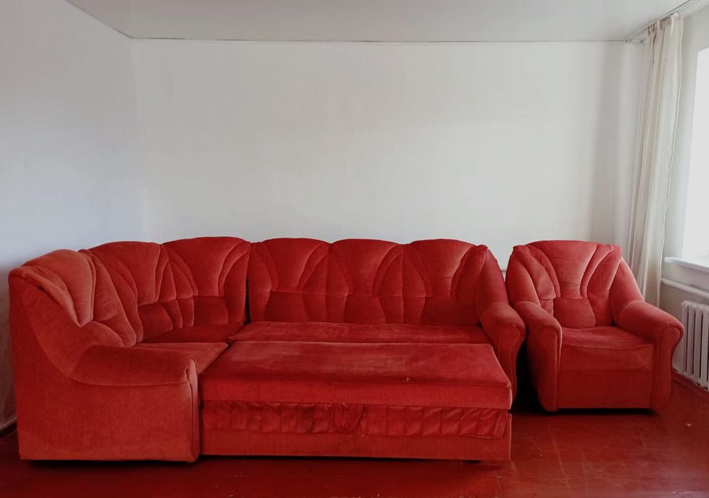 Срочно продам диван уголок