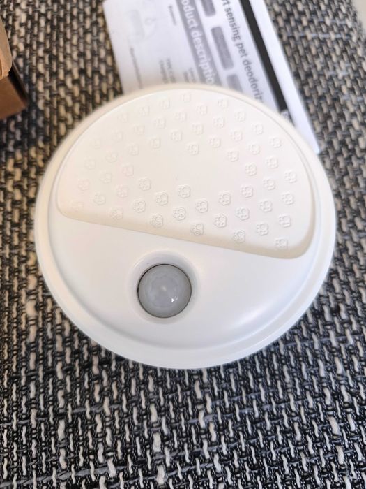 Пречиствател/Йонизатор на въздуха срещу котешки/кучешки миризми