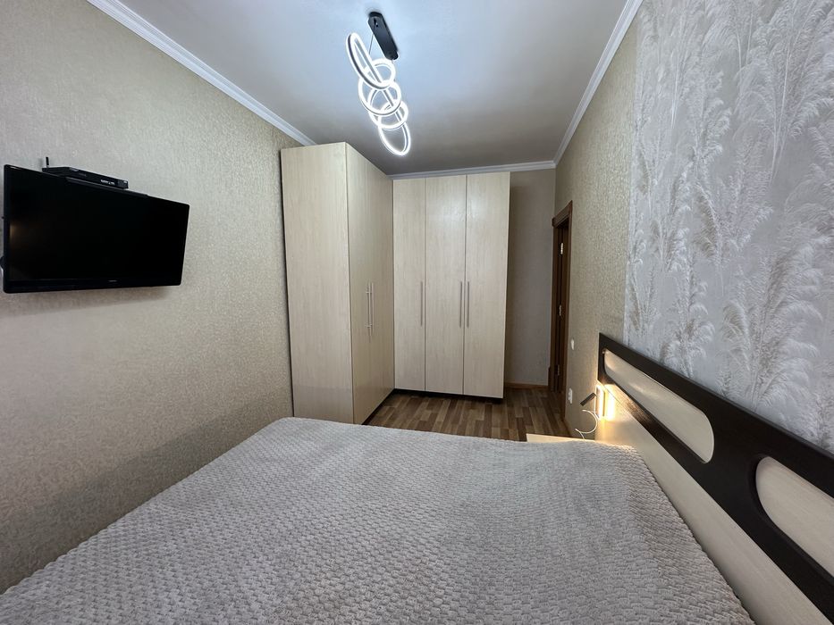 Продаётся своя 3/8/9 Шастри, ориентир город. ОВИР, напротив кафе Бек