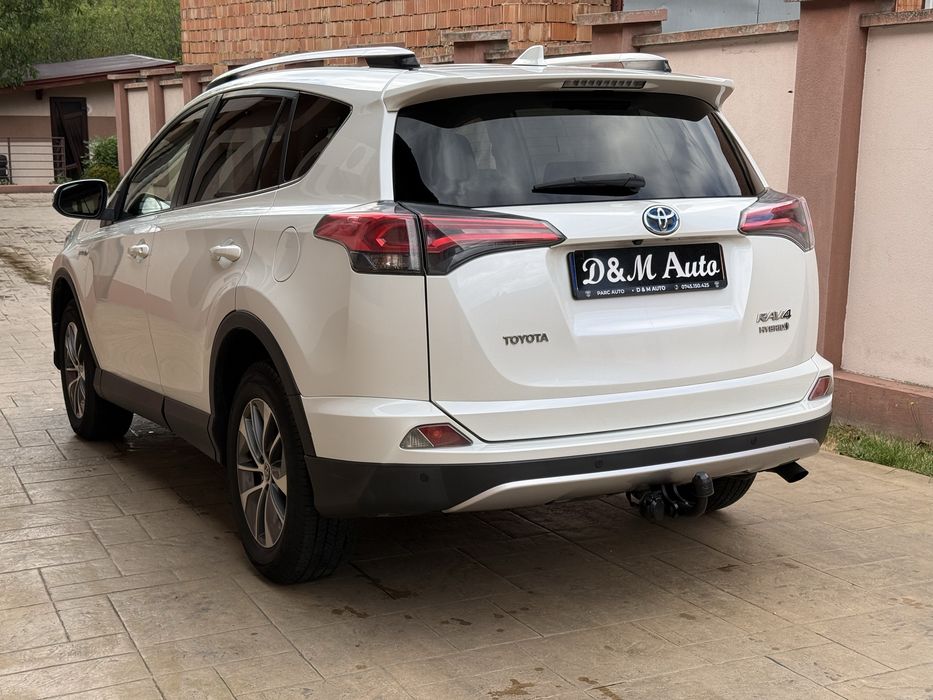 Toyota RAV4 HYBRID  157.000 km Alb Perlat cu RAR efectuat