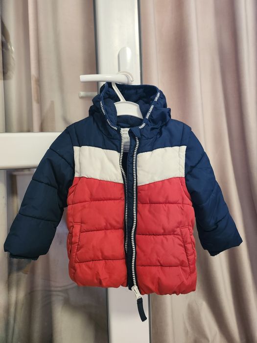 Geaca baiat marimea 9-12 luni