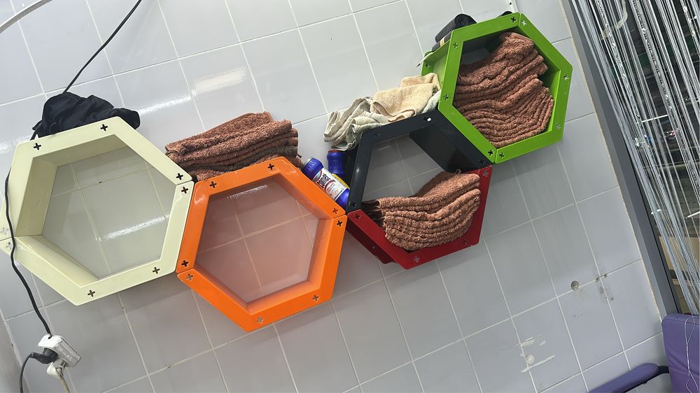 Полка для полотенце или для всяких мелочей