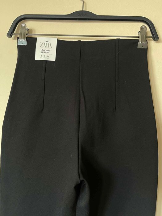 Дамски черен клин Zara