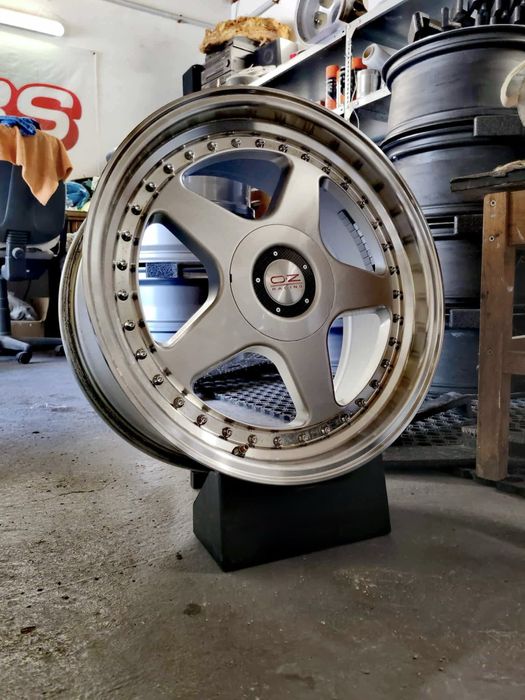 Jante OZ Futura Style R18 5x112 / 5x120 - Stare Impecabilă