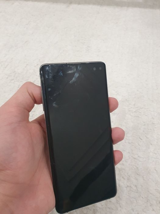 Продам samsung s10+