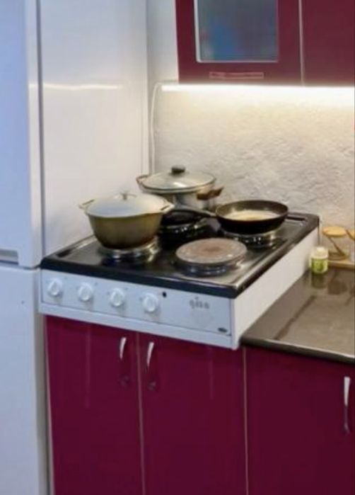 Плита 4 комфорка