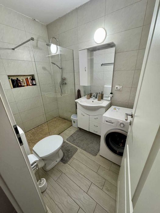 Apartament cu 2 camere de inchiriat strada PARIS