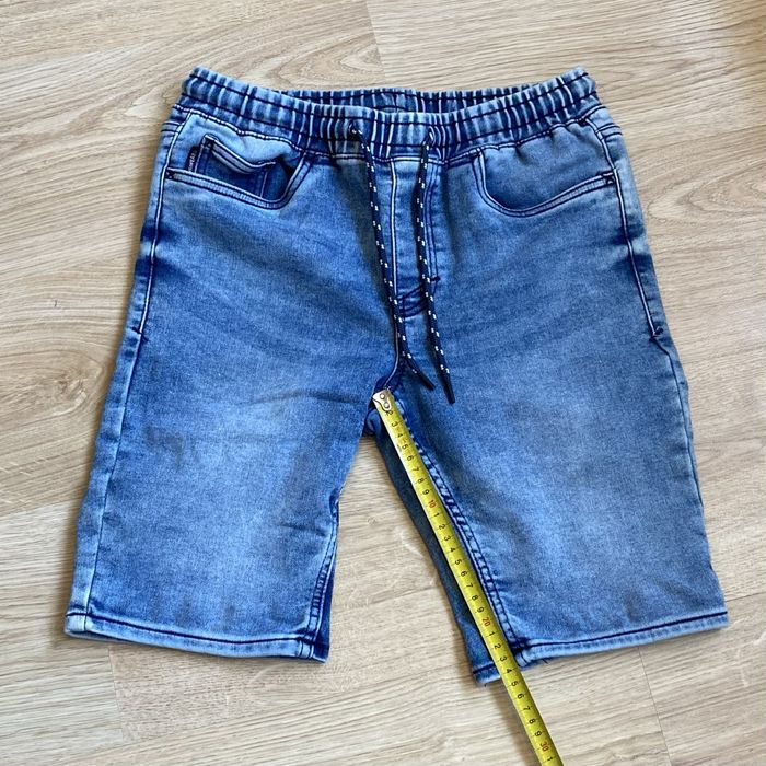 Pantaloni scurti (blugi) Sinsay, marime 28