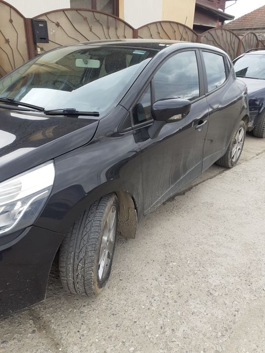 Dezmembrez Renault Clio 2013