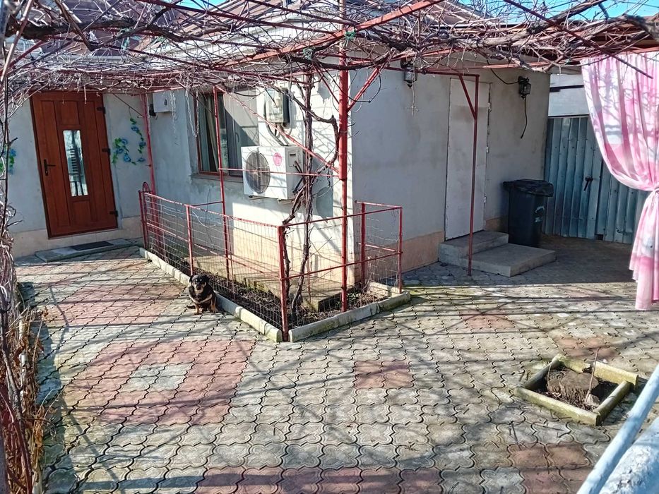 Casă în Furceni , Tecuci