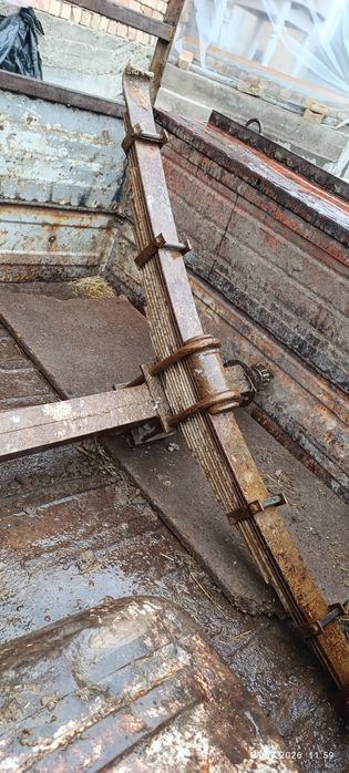 Shu rasmdagi oldi peroʻdoʻk va orqa moʻst sotiladi 1200 dan kelishamiz