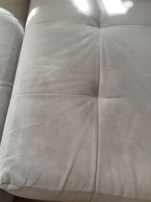 Разтегателен ъглов диван, с подлакътник етажерка