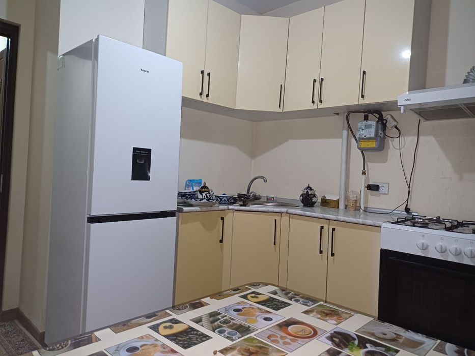 Sotiladi srochni 2 xona