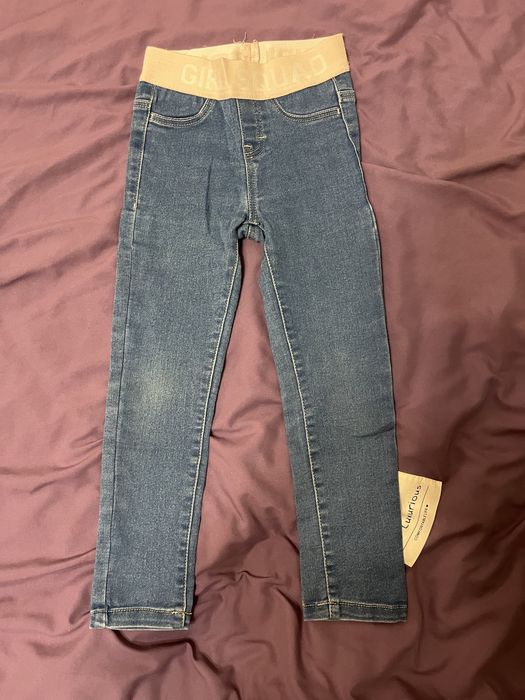 Одежда на девочку 110 размер (+-4 г)