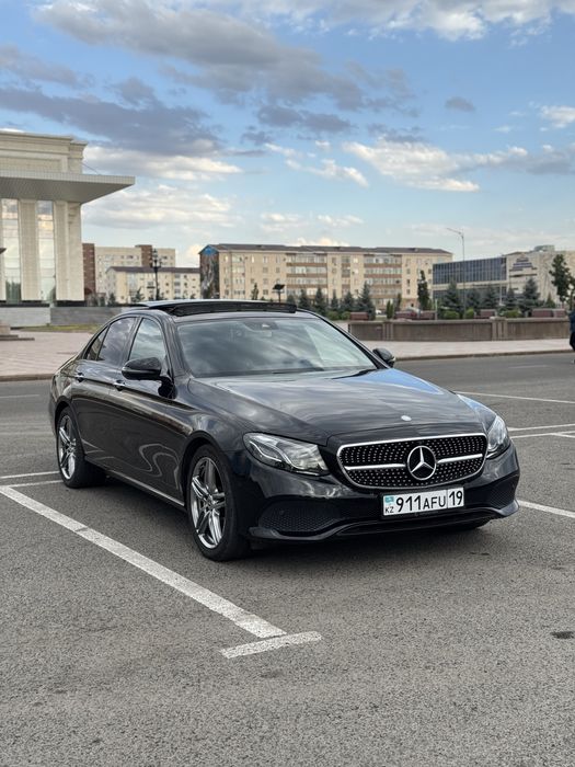 Мерседес е300 w213