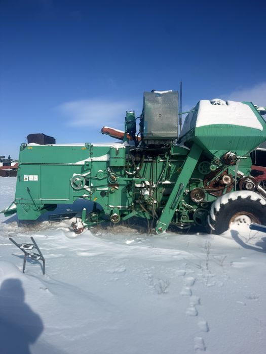 Комбайн Нива Эффект