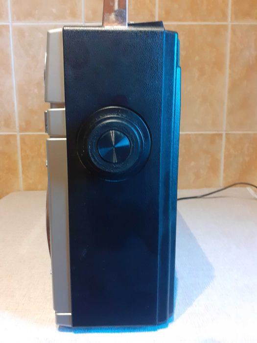 Radiocasetofon Boombox Conic Radio cu 6 benzi