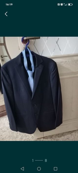 Продам костюмы новые.