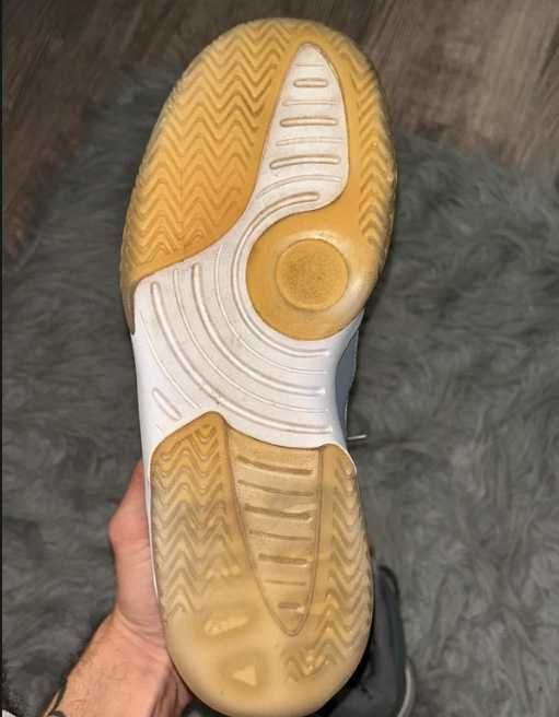 Jordan Max Aura Grey – mărimea 44, stare foarte bună