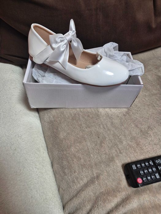 Детски обувки цвички