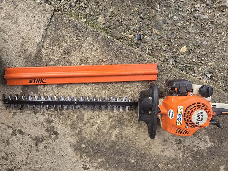 Vand foarfeca gard viu