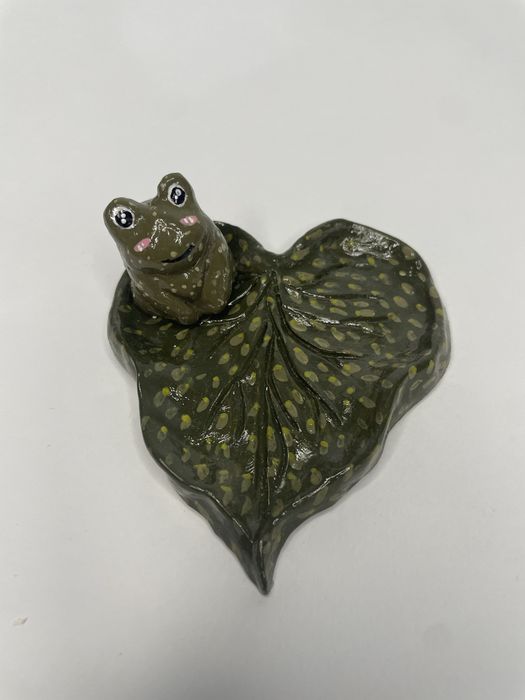Tăviță decorativă handmade cu broscuță