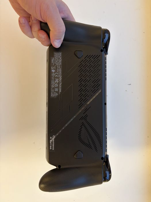 Прдам asus rog ally xbox 1tb