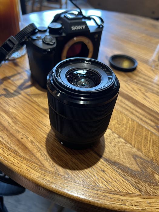 Объектив Sony FE 28-70mm