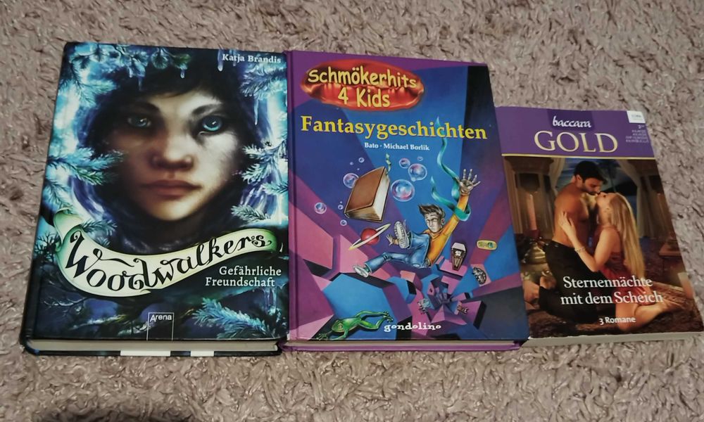 Книги на български, немски и английски