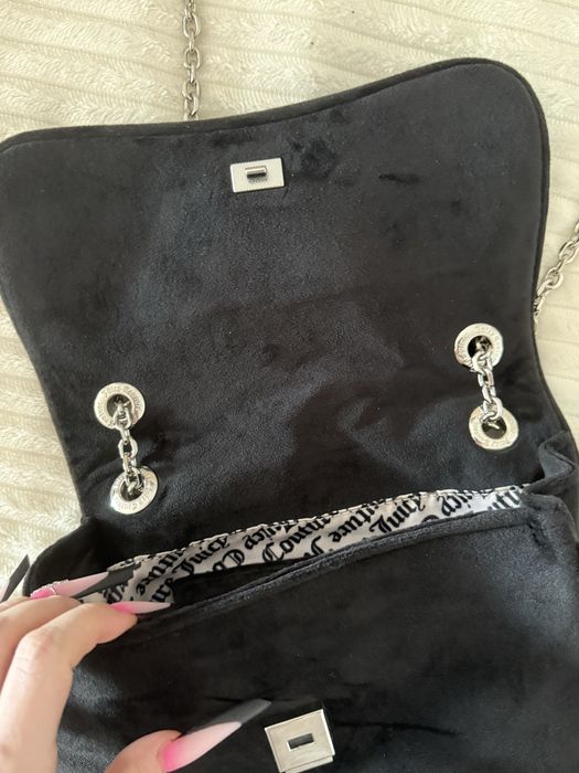 Geanta Juicy Couture din catifea neagra