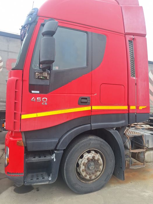 cap tractor iveco stralis