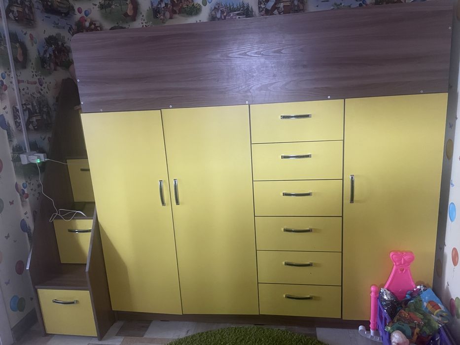 Продам кровать,шкаф