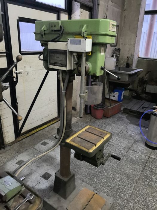 Колонна бормашина италианска