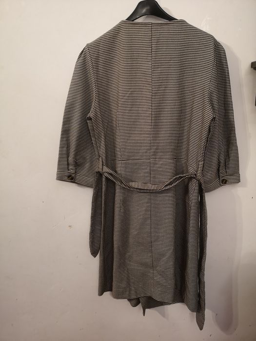 Rochie cu nasturi Mango