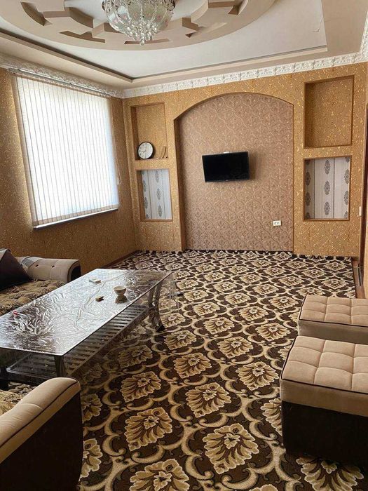 Shota Rustavelida yigitlar uchun sheriklikka kvartira