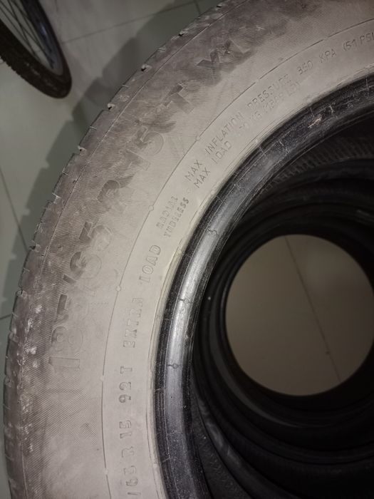 Продам шины б/у.