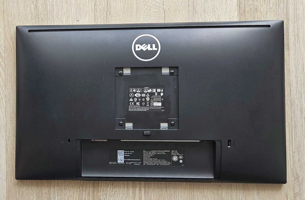 Monitor DEFECT Dell