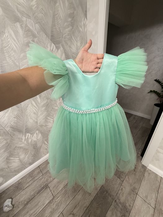 Продам на девочек