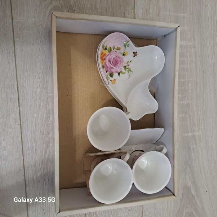 Срочно продам набор посуды