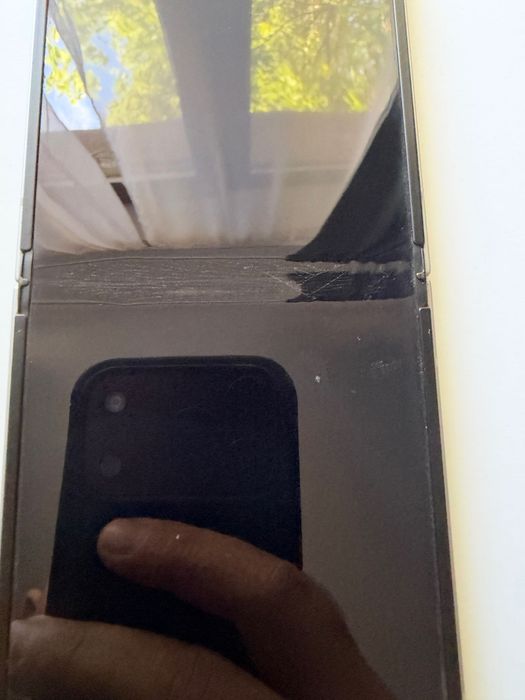 Samsung Z Flip 6