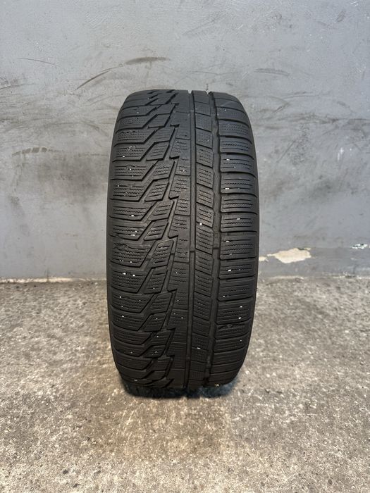 Гума 225/45/17 NORDMAN Winter Snow