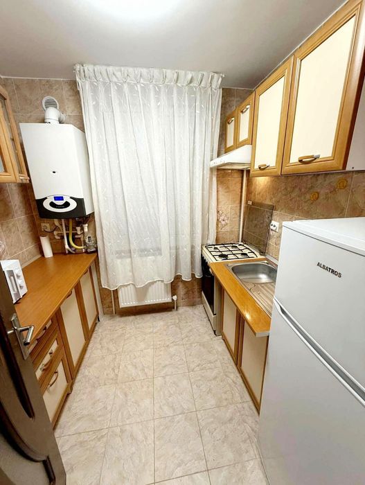 Apartament in regim hotelier 200 Ron zona Precista la parter