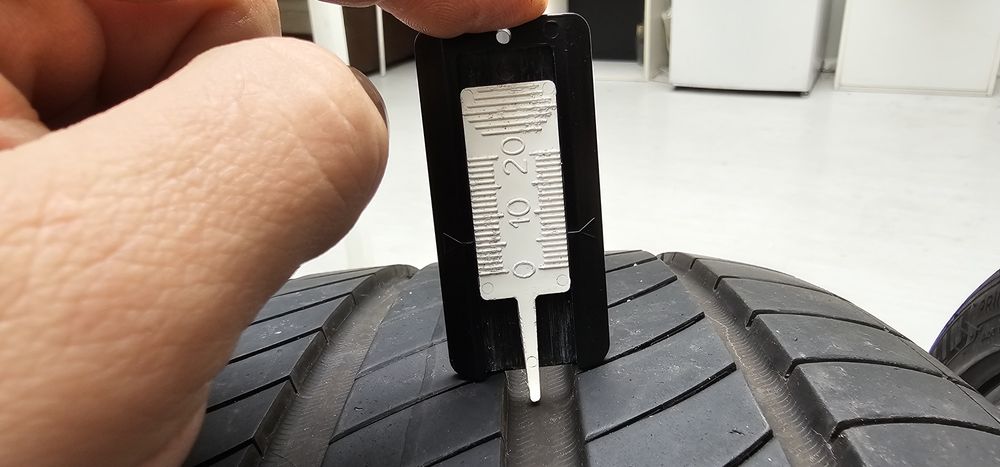 Летни гуми 225 40 18 мишелин дот 23г.