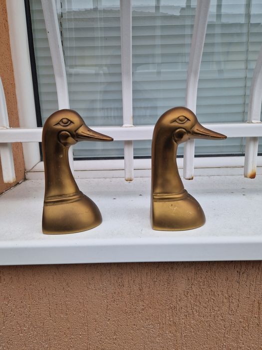 Чифт чудесни антикварни бронзови фигури статуетки стопери книги